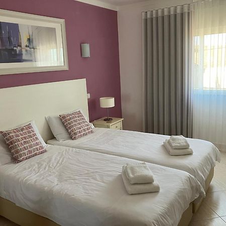 Apartamento Vila Marachique อัลวอร์ ภายนอก รูปภาพ