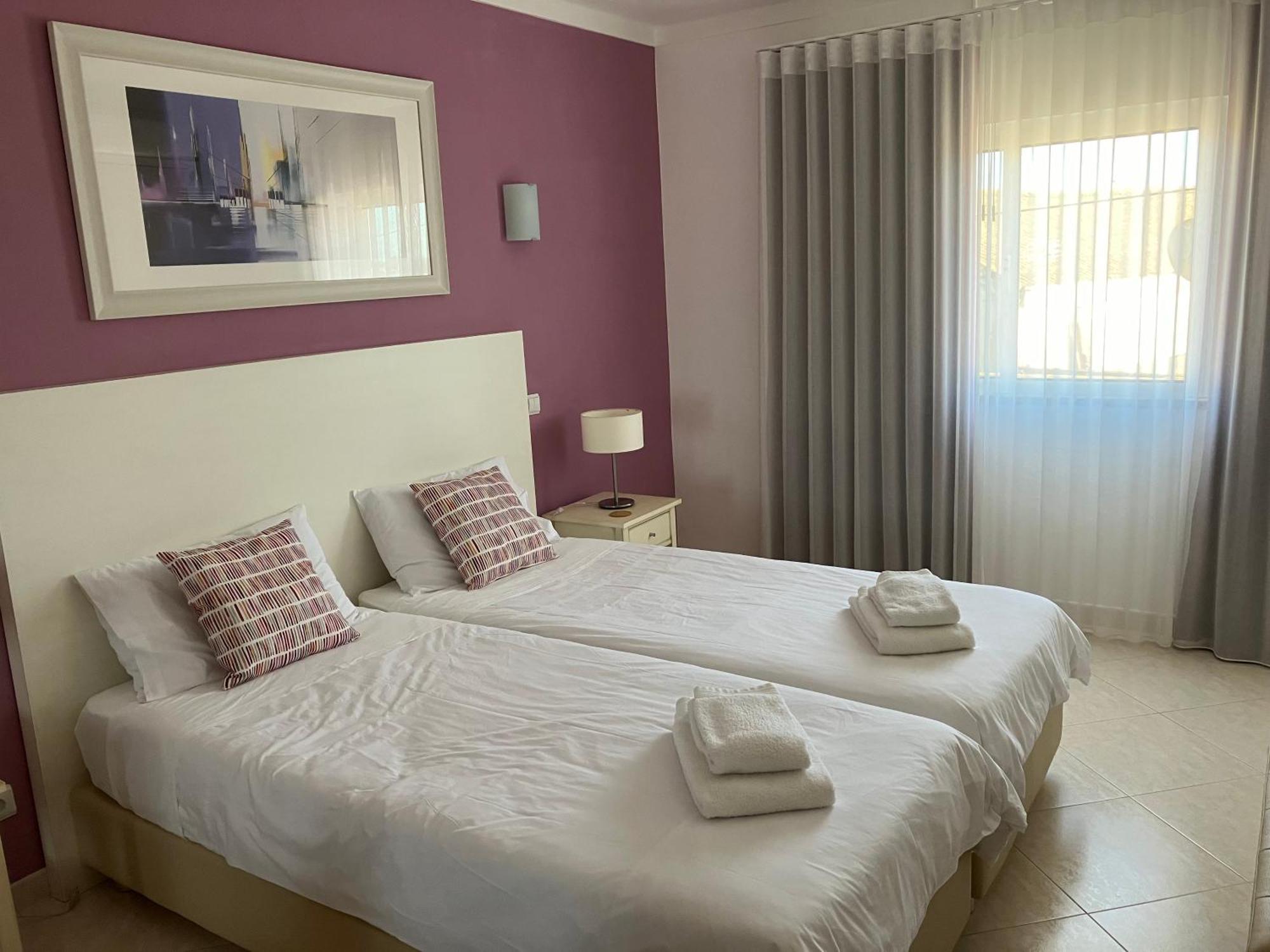 Apartamento Vila Marachique อัลวอร์ ภายนอก รูปภาพ