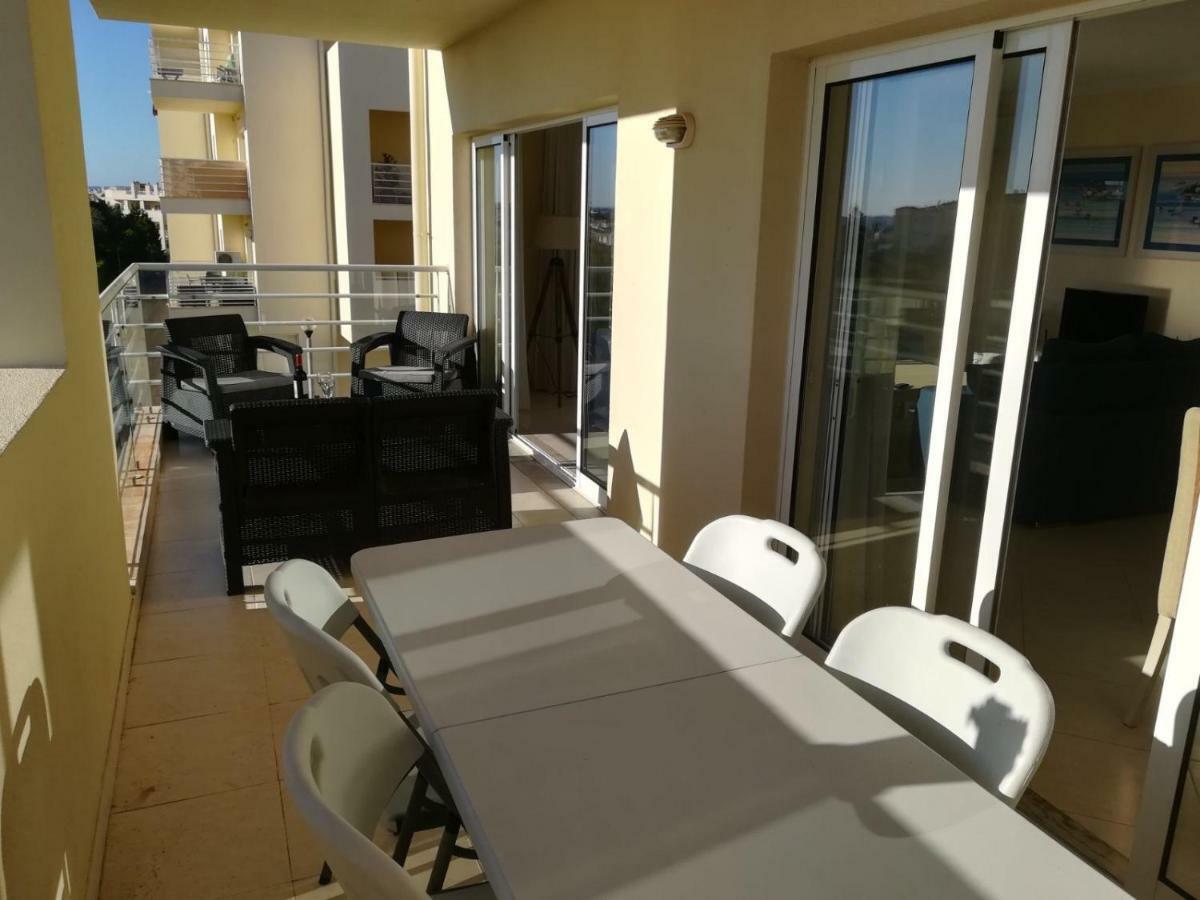 Apartamento Vila Marachique อัลวอร์ ภายนอก รูปภาพ